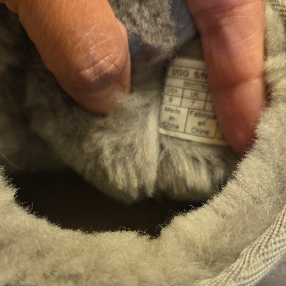 UGG Classic Ultra Mini Gray Fleece-Lined Boots - Picture 6 of 7